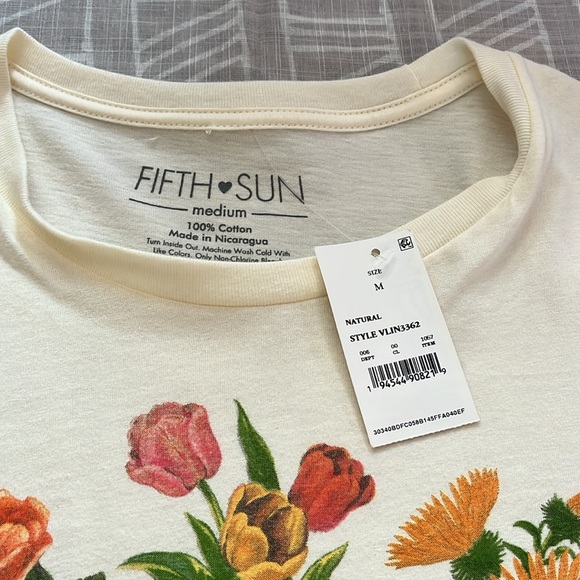 Floral Print T Shirt - Picture 3 of 4